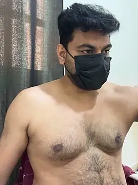 Handsome8677 online show from May 18, 8:08 am