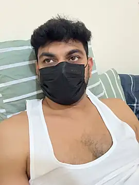 Handsome8677 online show from June 17, 1:32 pm