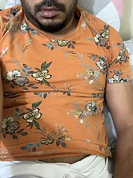 Handsome8677 online show from February 10, 9:36 pm