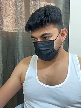 Handsome8677 online show from June 3, 7:42 am