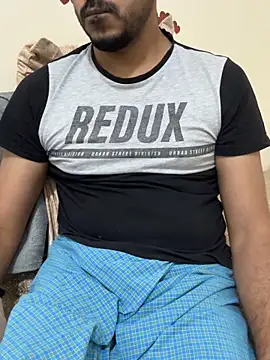 Handsome8677 online show from February 26, 10:15 am