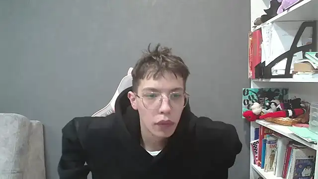 Snapshot of krytsev chatting on October 15, 2:36 pm krytsev online show from October 15, 2:36 pm