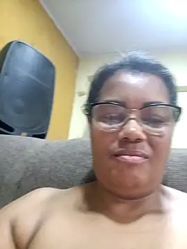 Snapshot of Pessoa54 chatting on November 4, 6:22 pm Pessoa54 online show from November 4, 6:22 pm