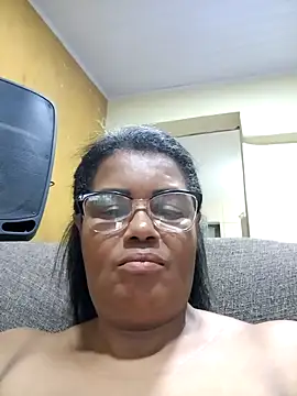 Snapshot of Pessoa54 chatting on December 5, 12:10 am Pessoa54 online show from December 5, 12:10 am