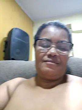 Snapshot of Pessoa54 chatting on November 19, 12:43 am Pessoa54 online show from November 19, 12:43 am