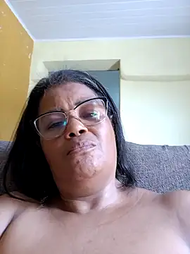 Snapshot of Pessoa54 chatting on December 3, 3:55 pm Pessoa54 online show from December 3, 3:55 pm