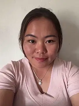 Snapshot of panda-bae chatting on October 27, 6:47 am panda-bae online show from October 27, 6:47 am