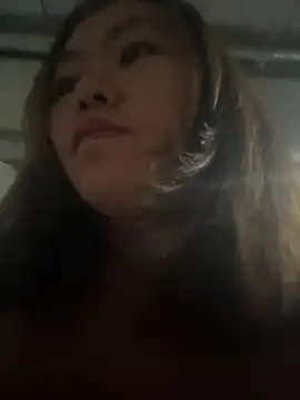 Snapshot of panda-bae chatting on October 28, 12:37 pm panda-bae online show from October 28, 12:37 pm