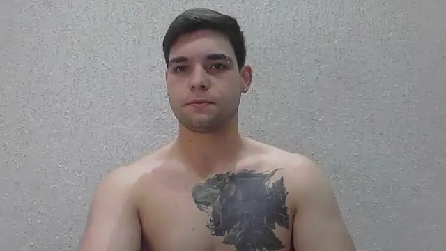Snapshot of Zure-xxx chatting on June 10, 1:29 am Zure-xxx online show from June 10, 1:29 am