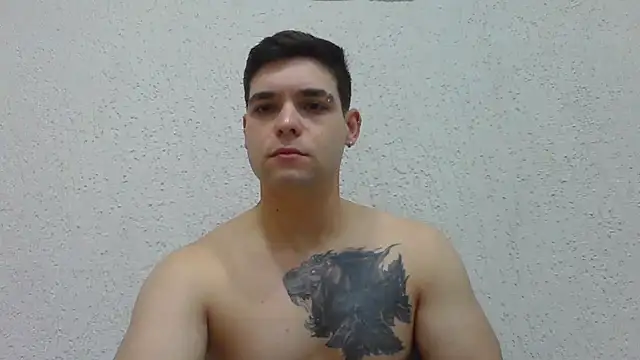 Snapshot of Zure-xxx chatting on July 15, 7:10 pm Zure-xxx online show from July 15, 7:10 pm
