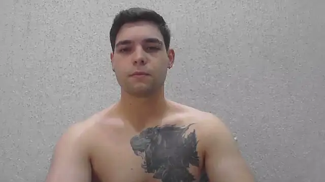 Snapshot of Zure-xxx chatting on June 16, 12:54 am Zure-xxx online show from June 16, 12:54 am
