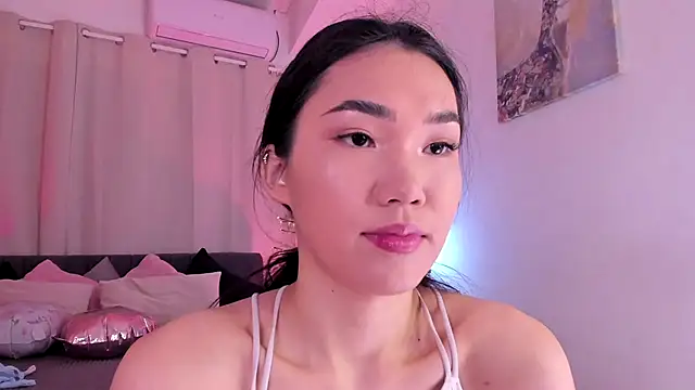 Divine Madeleine online show from March 21, 7:20 am