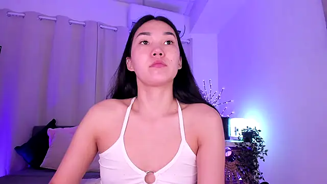 Snapshot of Divine_Madeleine chatting on June 29, 6:09 am Divine Madeleine online show from June 29, 6:09 am