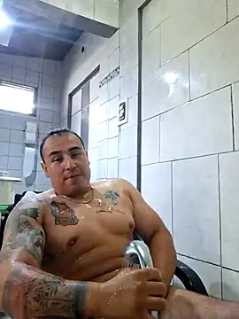 Snapshot of Rueditasss chatting on December 14, 2:55 pm Rueditasss online show from December 14, 2:55 pm