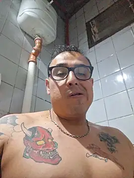 Snapshot of Rueditasss chatting on December 16, 3:33 am Rueditasss online show from December 16, 3:33 am