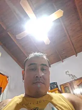 Rueditasss online show from February 10, 2:32 am