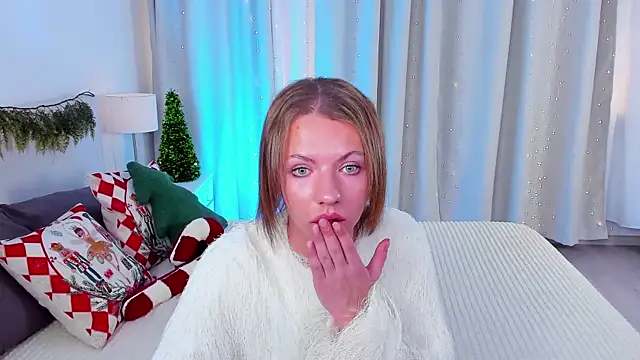 Snapshot of Keit_princess chatting on December 21, 8:16 am Keit princess online show from December 21, 8:16 am