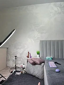 ChloeBrut online show from July 14, 12:10 am