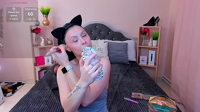 ChloeBrut online show from October 24, 12:42 am