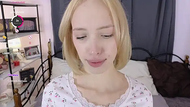 Grace Glend online show from February 14, 10:10 pm