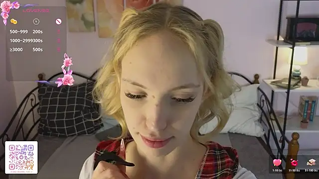 Grace Glend online show from April 9, 10:27 pm