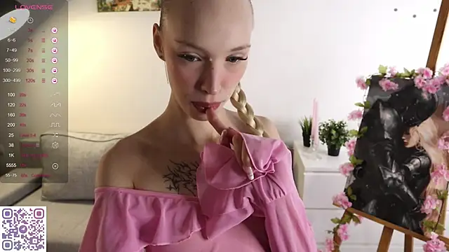 Snapshot of Grace_Glend chatting on July 16, 10:18 pm Grace Glend online show from July 16, 10:18 pm