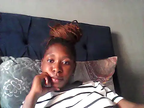 sexysmalldaily04 online show from October 26, 12:16 pm