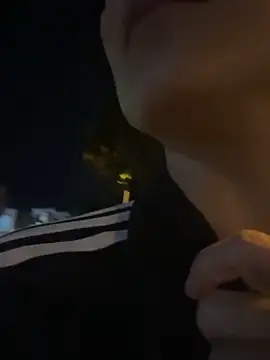 Snapshot of valentina_herrrera chatting on November 8, 2:48 am valentina herrrera online show from November 8, 2:48 am