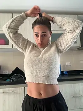 Snapshot of valentina_herrrera chatting on October 27, 8:43 pm valentina herrrera online show from October 27, 8:43 pm