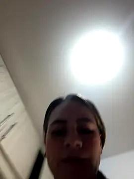 Snapshot of valentina_herrrera chatting on November 28, 3:07 am valentina herrrera online show from November 28, 3:07 am