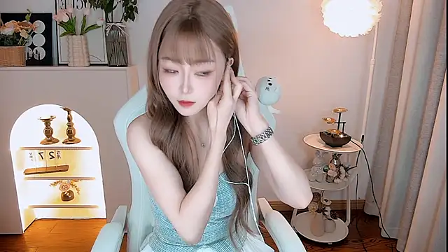 kakakuqi online show from October 26, 10:15 am