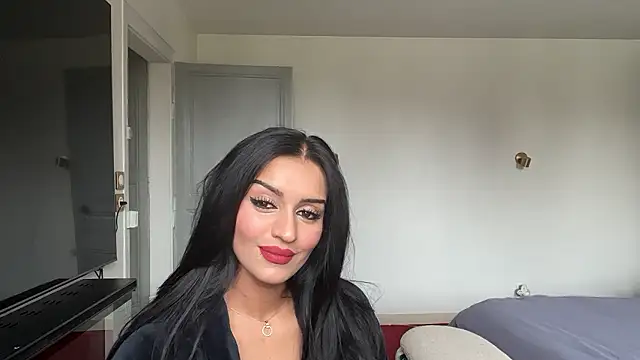 Lailawick online show from January 8, 2:23 pm