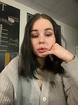 AliceLune online show from February 3, 12:10 pm