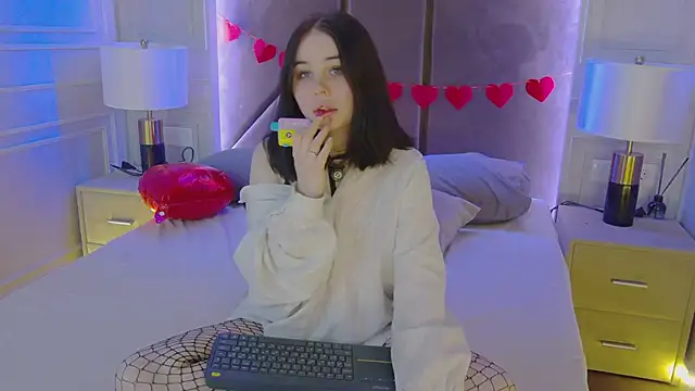 AliceLune online show from February 12, 12:49 pm