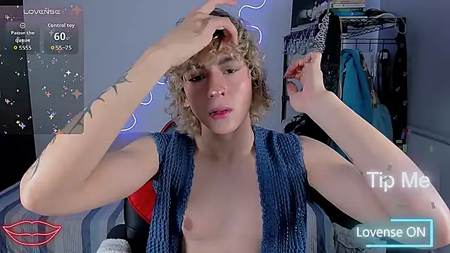 Lyric Mirage online show from November 12, 8:56 pm