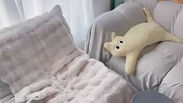 lsevenlll online show from February 16, 6:34 am