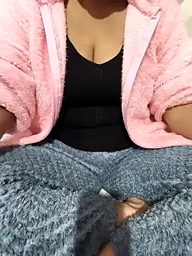 Anshika1431 online show from December 21, 9:11 am