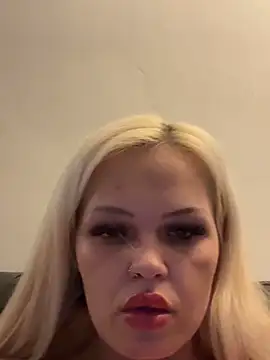 CherryXOX- online show from November 24, 9:37 pm