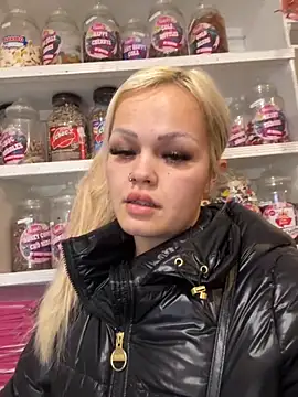 CherryXOX- online show from November 20, 11:00 am