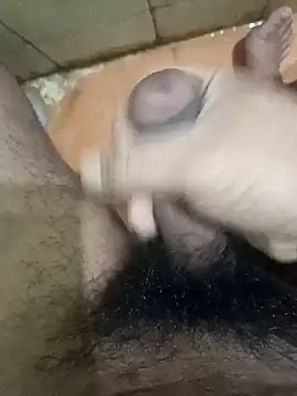 Snapshot of muster121 chatting on December 16, 3:38 pm muster121 online show from December 16, 3:38 pm