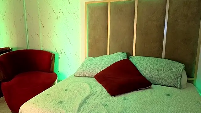 Elizabeth bennett 6 online show from October 30, 11:52 am