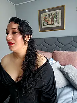 Elizabeth bennett 6 online show from April 20, 3:24 pm