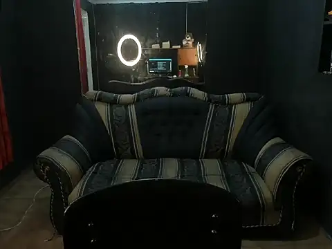 Snapshot of Bookjinn chatting on October 22, 10:36 am Bookjinn online show from October 22, 10:36 am