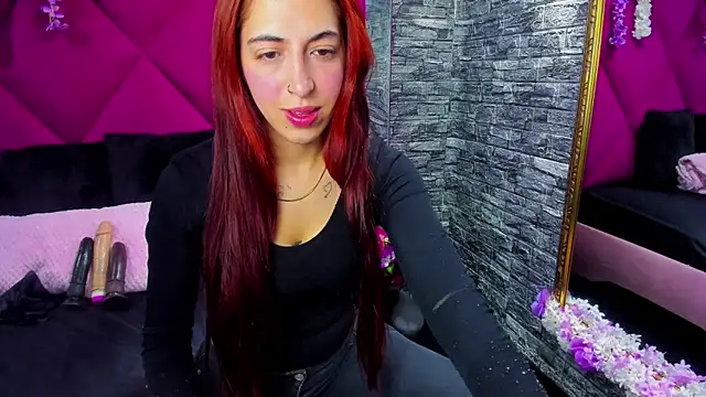 MariamGray1 online show from December 2, 8:21 pm