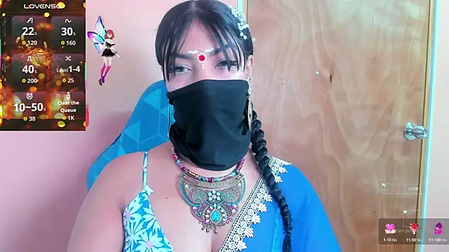 Iniya Parul online show from December 1, 2:40 pm