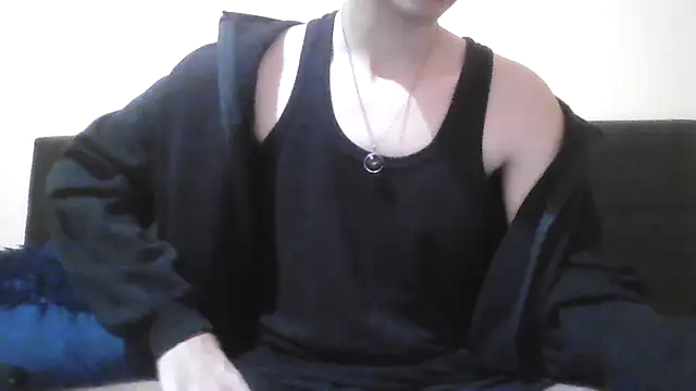 esmermoon online show from October 31, 11:22 pm