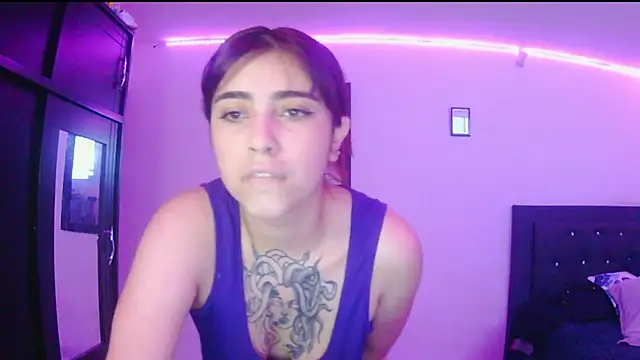 adri gomez1 online show from November 28, 5:24 pm