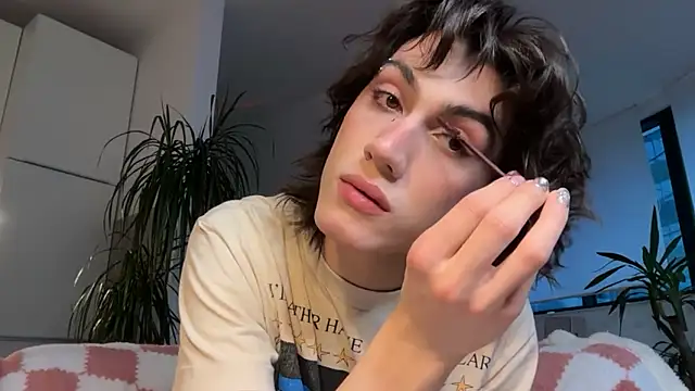 kira yoshika9e online show from March 15, 4:36 pm