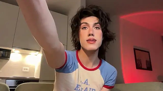 kira yoshika9e online show from March 14, 9:10 pm