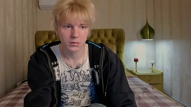 KevinMilky online show from November 12, 3:05 pm